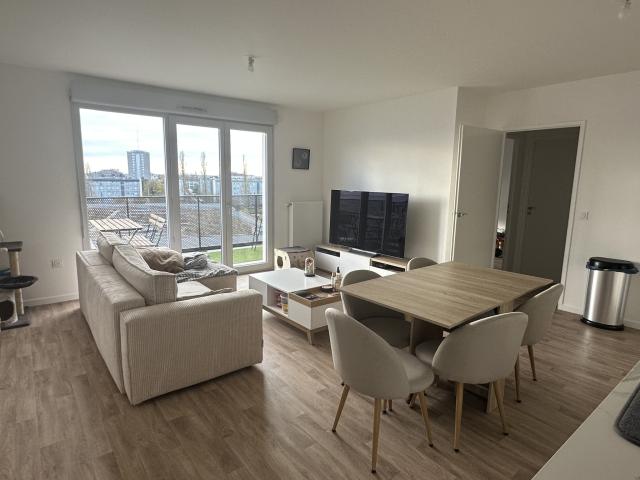 Appartement 5 pièces Melun disponible à la Vente