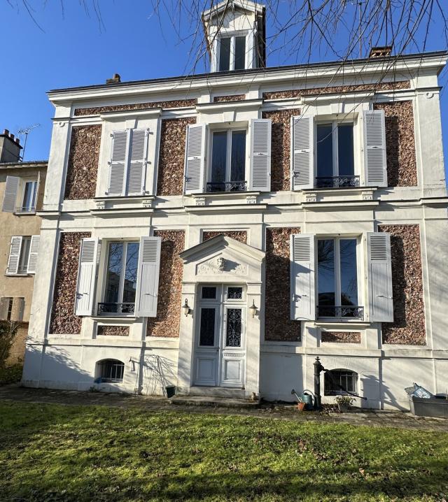 Maison 8 pièces Melun disponible à la Vente