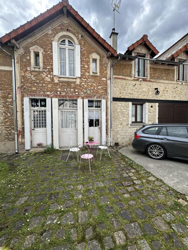 Maison 8 pièces Melun disponible à la Vente