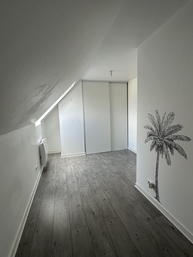 Appartement 5 pièces Melun disponible à la Vente